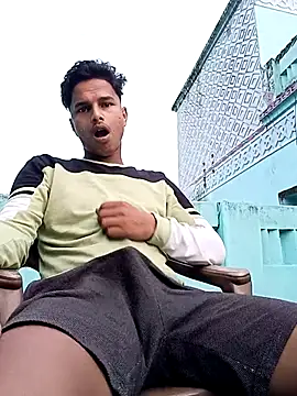 Snapshot of Asish_007 chatting on 09-18-25, 12:01 Asish 007 online show from 09-18-25, 12:01