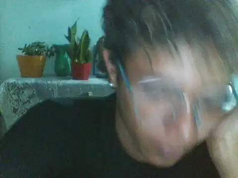 Snapshot of MEMARDA chatting on 04-15-26, 04:30 MEMARDA online show from 04-15-26, 04:30