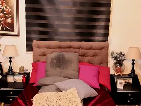 UrnextDoorTS online show from 04-21-26, 05:03