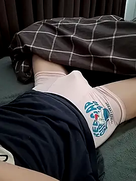 Snapshot of rikutorikukuto chatting on 12-16-25, 01:43 rikutorikukuto online show from 12-16-25, 01:43