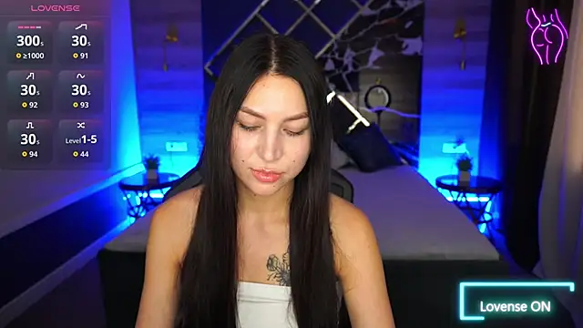 EliseVelour online show from 11-22-25, 01:54