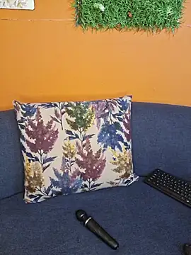 ELAINE xXxX online show from 04-24-26, 08:00