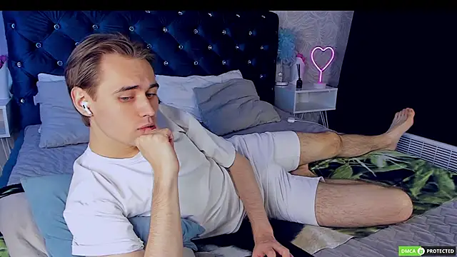 WilliamDyson online show from 09-20-25, 03:07