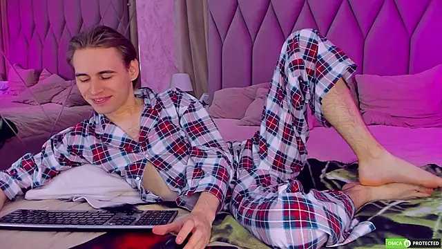 WilliamDyson online show from 09-25-25, 04:27