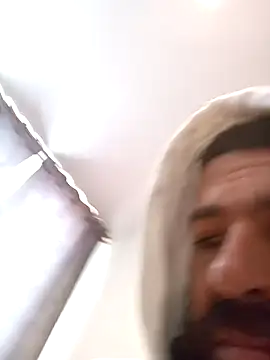 Snapshot of Fernandar2025 chatting on 12-14-25, 03:28 Fernandar2025 online show from 12-14-25, 03:28