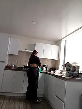 Fernandar2025 online show from 04-27-26, 07:12