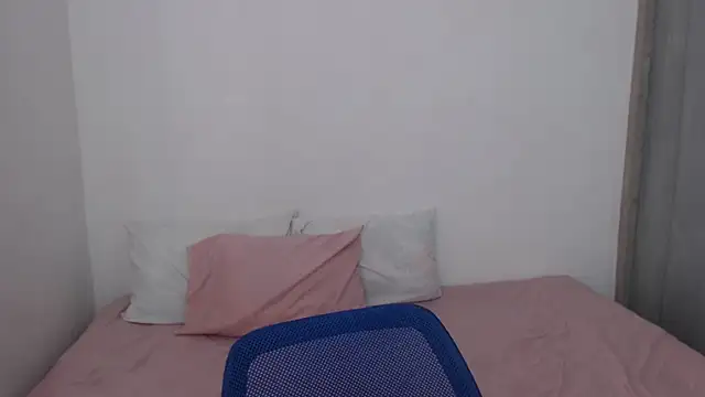 Snapshot of Tiiana chatting on 09-22-25, 04:31 Tiiana online show from 09-22-25, 04:31