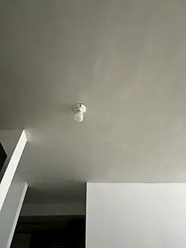 Valen1800 online show from 10-28-25, 01:20