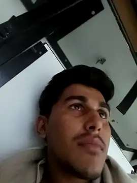 Snapshot of HarryChoudhary21 chatting on 11-18-25, 01:04 HarryChoudhary21 online show from 11-18-25, 01:04