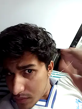 Snapshot of HarryChoudhary21 chatting on 12-05-25, 08:16 HarryChoudhary21 online show from 12-05-25, 08:16