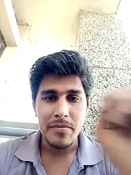 Snapshot of HarryChoudhary21 chatting on 12-18-25, 10:21 HarryChoudhary21 online show from 12-18-25, 10:21