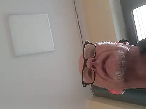 Snapshot of half_age chatting on 03-07-26, 02:47 half age online show from 03-07-26, 02:47