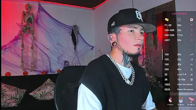 tyler jones  online show from 10-28-25, 04:38