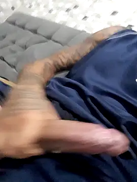 Snapshot of velozte5678 chatting on 09-15-25, 04:01 velozte5678 online show from 09-15-25, 04:01