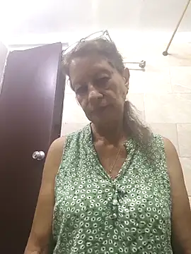 MaryeLunna online show from 10-23-25, 12:32