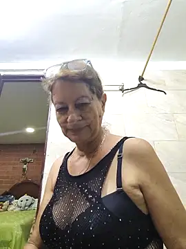 MaryeLunna online show from 11-12-25, 11:36