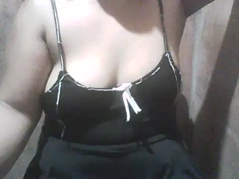 Snapshot of Azrielxx05 chatting on 09-26-25, 04:44 Azrielxx05 online show from 09-26-25, 04:44