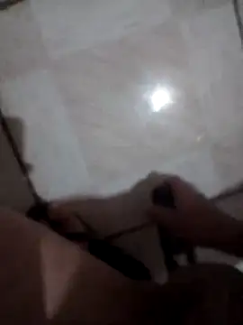 Snapshot of safadoo18 chatting on 09-12-25, 10:32 safadoo18 online show from 09-12-25, 10:32