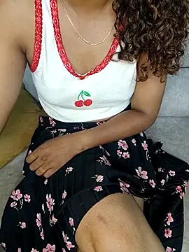 Tamilpallavi online show from 03-20-26, 02:16