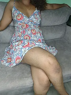 Snapshot of Tamilpallavi chatting on 06-08-26, 01:28 Tamilpallavi online show from 06-08-26, 01:28