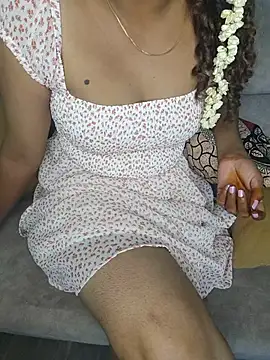 Snapshot of Tamilpallavi chatting on 06-23-26, 11:19 Tamilpallavi online show from 06-23-26, 11:19