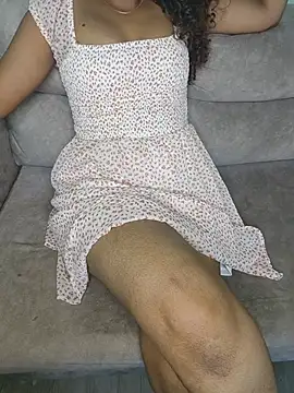 Snapshot of Tamilpallavi chatting on 06-26-26, 11:31 Tamilpallavi online show from 06-26-26, 11:31