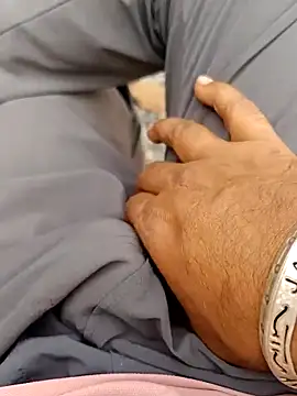 hard boy9455 online show from 11-01-25, 04:47