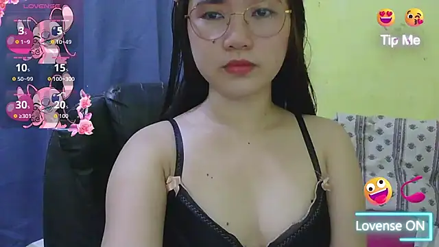 Snapshot of HornyAsian4uxx chatting on 05-31-26, 09:27 HornyAsian4uxx online show from 05-31-26, 09:27