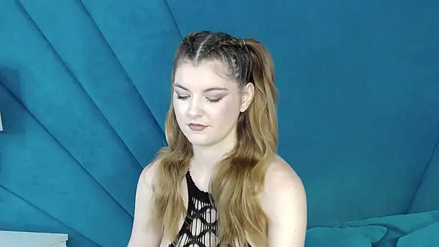 Evelisse online show from 07-24-26, 04:21