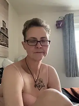 Curvy-Jinx online show from 02-02-26, 08:35