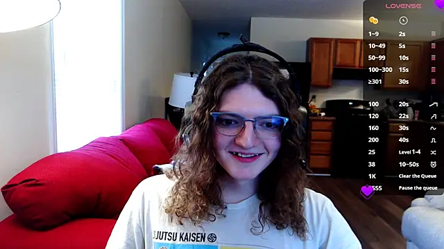 Snapshot of KayKumm chatting on 10-07-25, 09:12 KayKumm online show from 10-07-25, 09:12