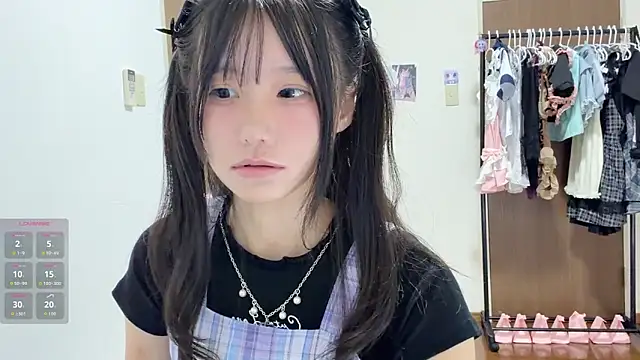 Snapshot of xiaoxia_baby chatting on 08-04-26, 01:03 xiaoxia baby online show from 08-04-26, 01:03