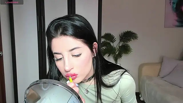 Snapshot of meowallen chatting on 10-16-25, 04:57 meowallen online show from 10-16-25, 04:57