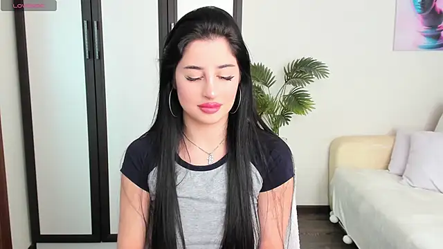 Snapshot of meowallen chatting on 10-17-25, 05:10 meowallen online show from 10-17-25, 05:10