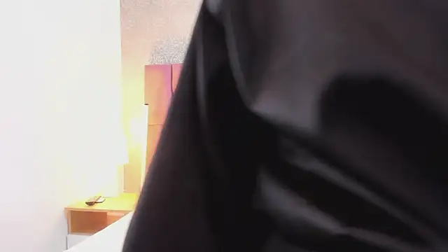 MartinaRizzi online show from 10-27-25, 03:54