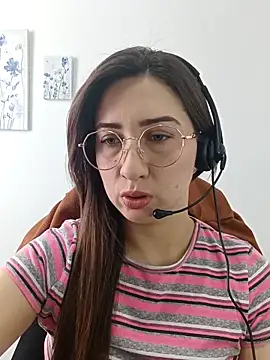 Snapshot of SUSY__06 chatting on 10-15-25, 12:16 SUSY 06 online show from 10-15-25, 12:16