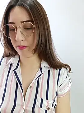 Snapshot of SUSY__06 chatting on 10-16-25, 12:17 SUSY 06 online show from 10-16-25, 12:17