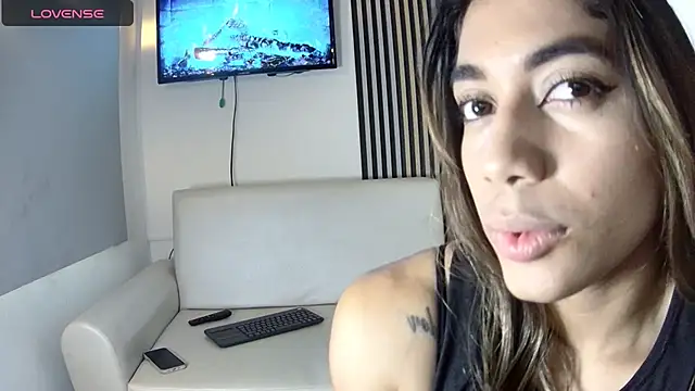 Snapshot of rachell_owen chatting on 11-13-25, 09:14 rachell owen online show from 11-13-25, 09:14