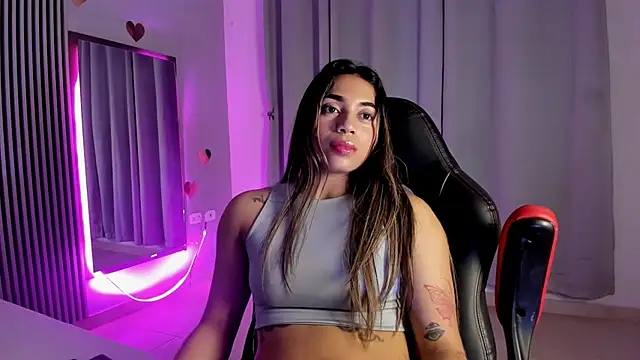 Snapshot of rachell_owen chatting on 12-01-25, 04:39 rachell owen online show from 12-01-25, 04:39