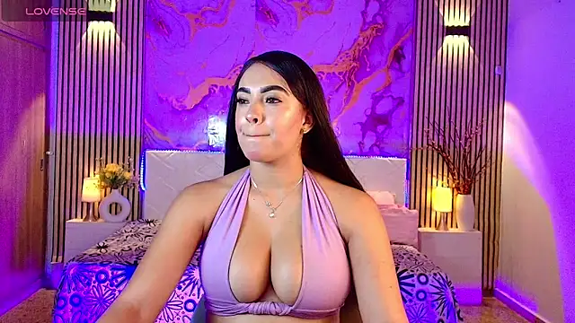 Snapshot of zafirolong chatting on 06-14-26, 05:20 zafirolong online show from 06-14-26, 05:20