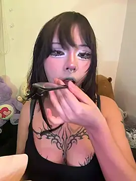 Kitty yukimura online show from 07-18-26, 12:26