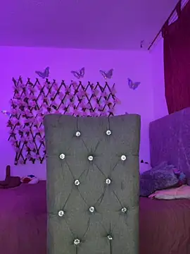 Dominic Schmit01 online show from 10-05-25, 01:15