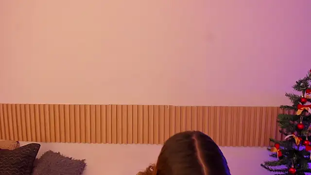 OliviaSweett online show from 11-30-25, 06:56