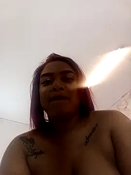 nathaliamiller online show from 12-16-25, 07:52