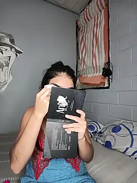 Bigtiti01 online show from 04-15-26, 07:58