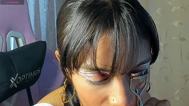 MelanyOconner online show from 09-26-25, 03:38