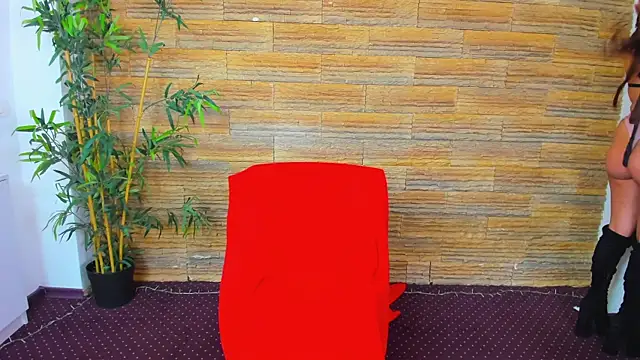 Cupcake Izzy online show from 03-29-26, 05:40