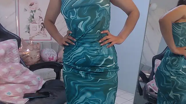 victoria hernandez t  online show from 03-21-26, 01:05