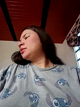 Isa Acosta online show from 10-24-25, 02:24