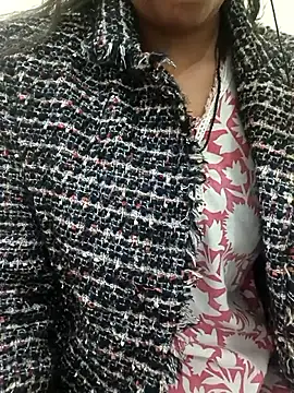 Alia-00 online show from 12-15-25, 04:06